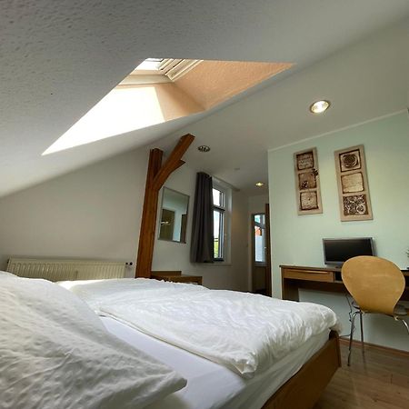 Gaststaette Zur Eiche Hotel Hannover Eksteriør billede