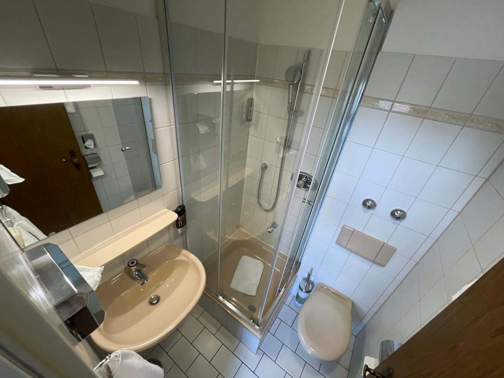 Gaststaette Zur Eiche Hotel Hannover Eksteriør billede