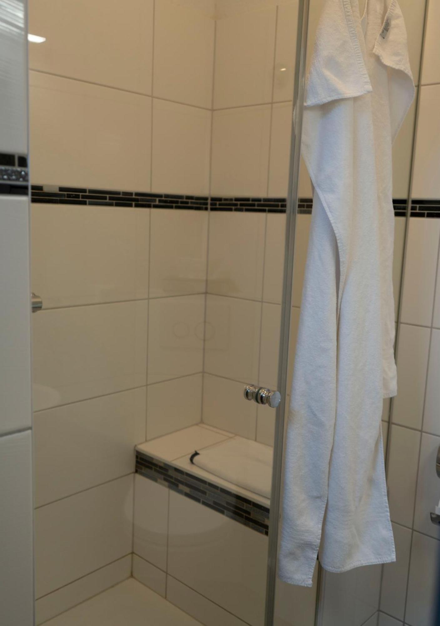 Gaststaette Zur Eiche Hotel Hannover Eksteriør billede