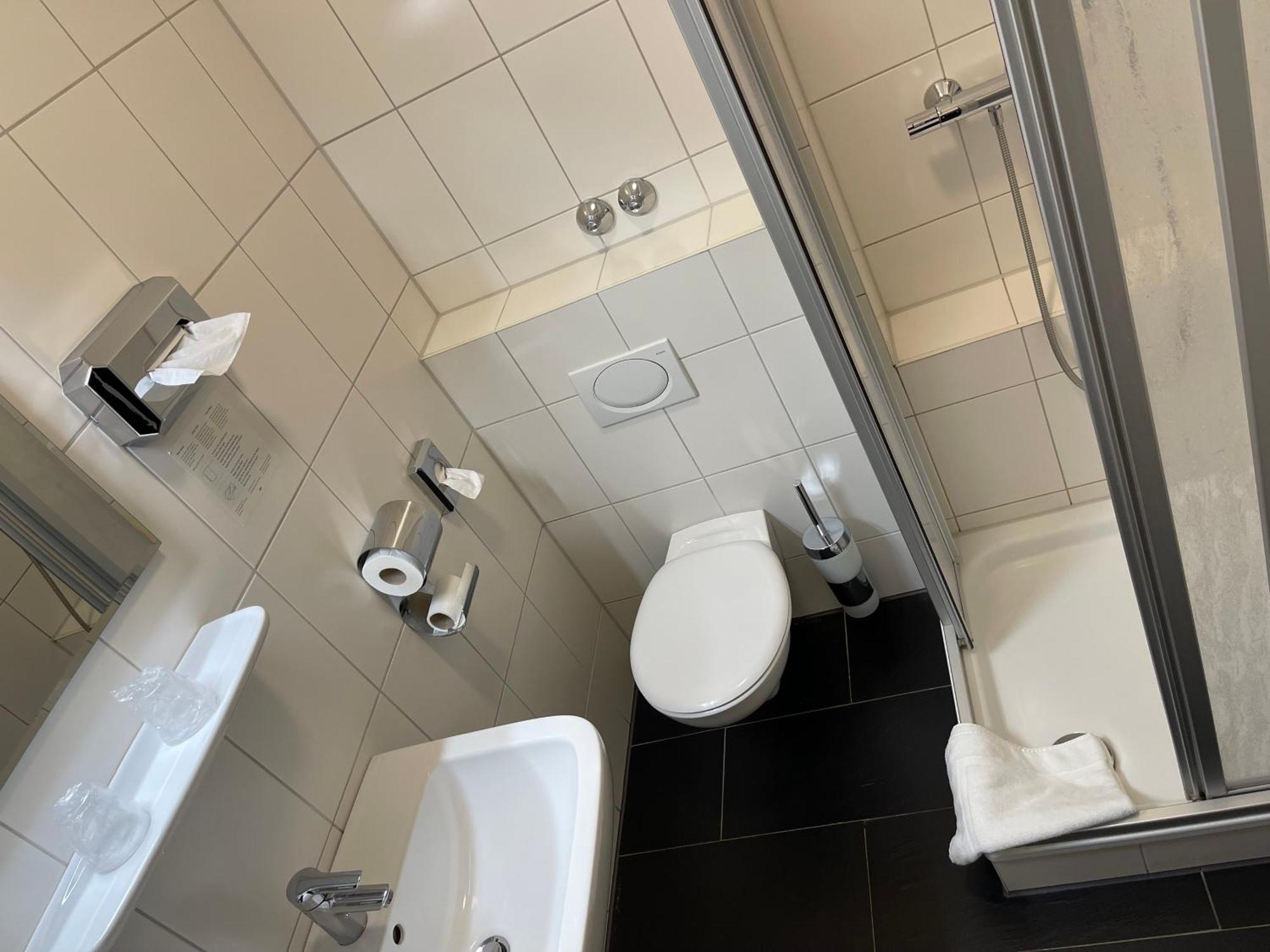 Gaststaette Zur Eiche Hotel Hannover Eksteriør billede