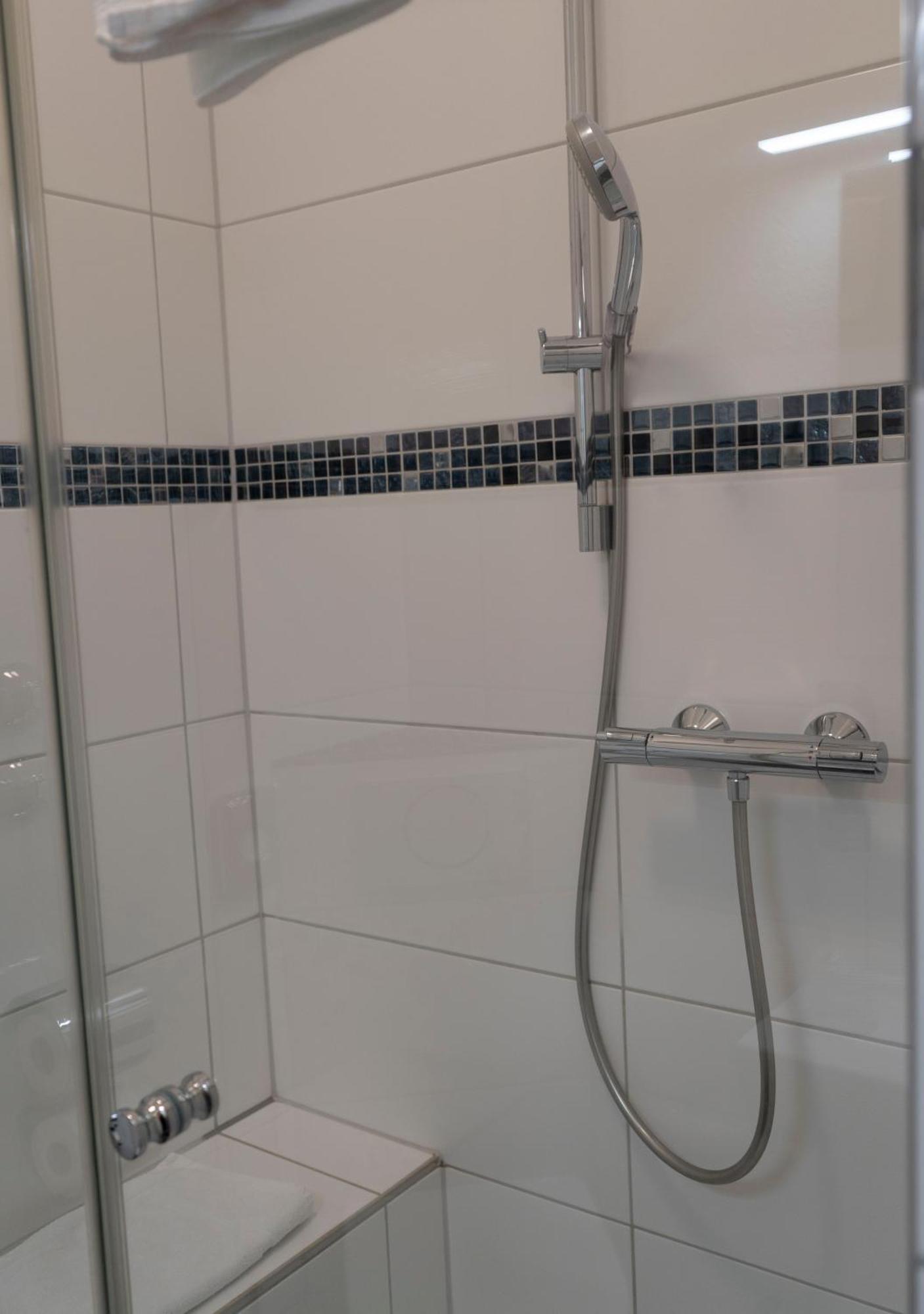 Gaststaette Zur Eiche Hotel Hannover Eksteriør billede